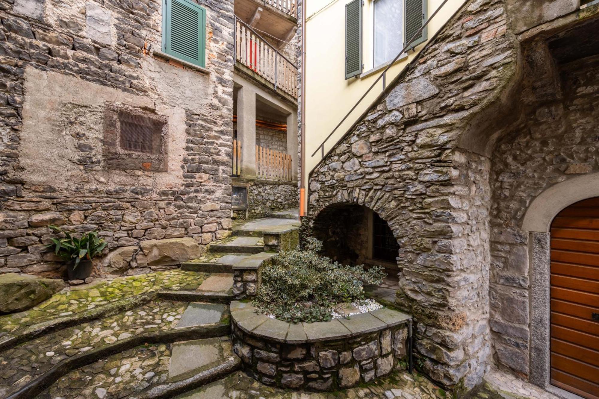 New Stone House Lake View - 1 Lezzeno Esterno foto
